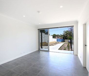 Cozy Granny Flat in Prime Eastwood Location - Photo 2