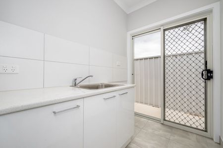 3 Bedroom Newly Built Private Unit - Photo 2
