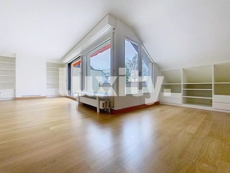 For rent in Coppet - Superb 4.5 room penthouse completely renovated (2025) Available immediately - Photo 3