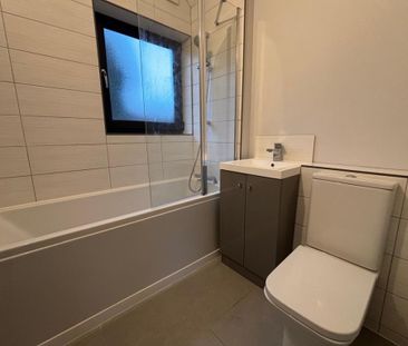 2 bedroom end of terrace house to rent - Photo 6