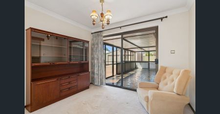 FAMILY HOME - Photo 5