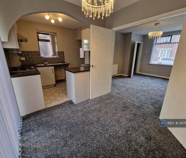 2 bedroom semi-detached house to rent - Photo 4