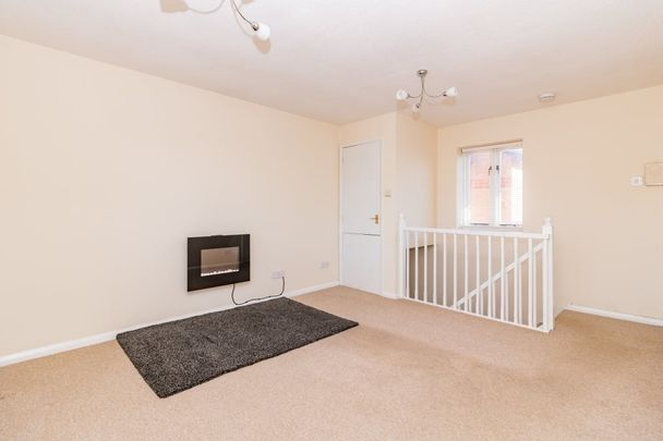 Spruce Drive, Bicester - Photo 1