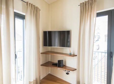 Beco dos Peixinhos, Lisbon, Lisbon 1170-296 - Photo 2