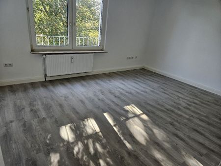 Zweiraumwohnung mit ca. 52 m² Wohnfläche und Balkon in ruhiger, zentraler Wohnlage - Photo 4