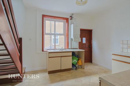 3 bedroom House To Let - Photo 3