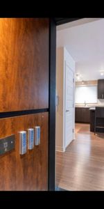 5 1/2 rive sud, ascenseur privé - Photo 4