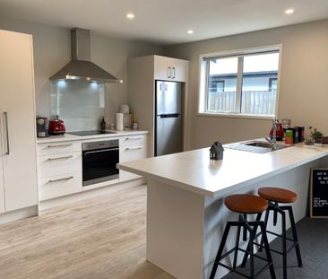 38 Robert Duncan Road, Belfast - Photo 6