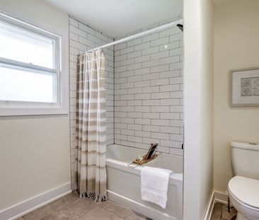 For Lease - 6801 Dunn Street Unit# Main Level, Niagara Falls, Ontario - Photo 1