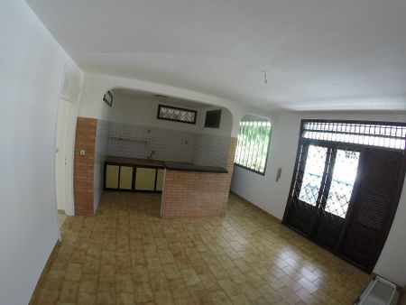 Location Appartement 2 pièces 47m² CAYENNE 97300 - Photo 2