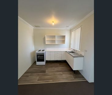 10/185 Birkett St, Dianella, WA 6059 - Photo 2