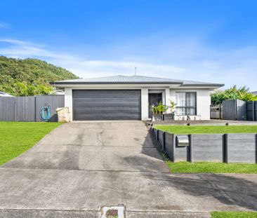 MODERN HOME IN GORDONVALE WITH MOUNTAIN BACKDROP - Photo 5