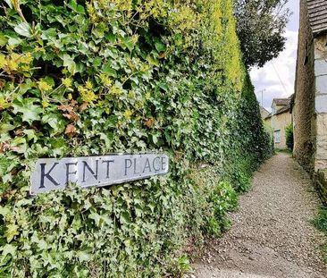 Kent Place, Lechlade, GL7 - Photo 1