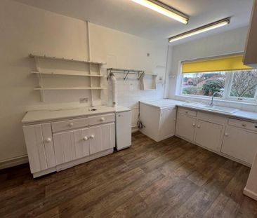 2 bedroom detached bungalow to rent - Photo 4