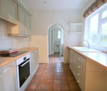 3 bedroom semi-detached house to rent - Photo 5