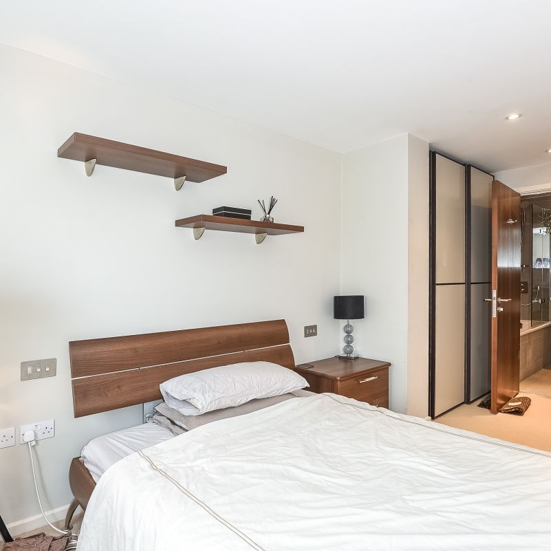 Blackthorn Avenue, Islington, London, N7 - Photo 1