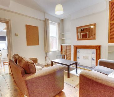 4 bedroom terraced house to rent - Photo 2