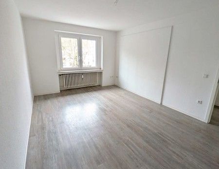 Tolle 3-Zimmer-Wohnung mit modernem Bad und Balkon - Foto 1