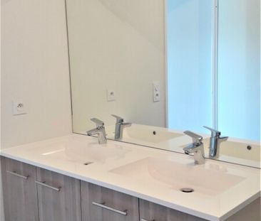 Location Maison 3 pièces 63m² FARGUES ST HILAIRE 33370 - Photo 2