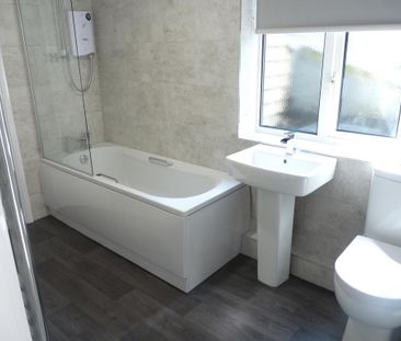 3 bedroom semi-detached house to rent - Photo 3