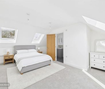 4 bedroom detached house to rent - Photo 6