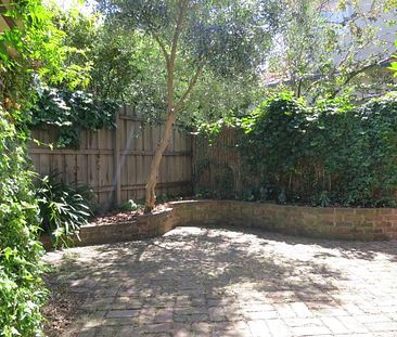 A COURTYARD STUNNER IN TIME FOR SUMMER! - Photo 5