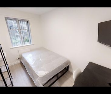 Room in a Shared House, Bristol City Centre, BS1 - Photo 3