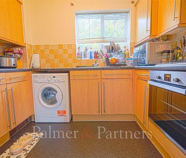 3 bedroom terraced house to rent - Photo 6