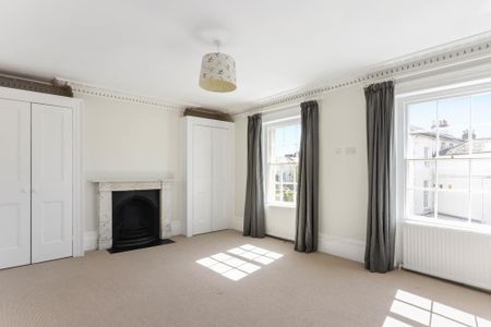 4 bedroom terraced house to rent - Photo 5