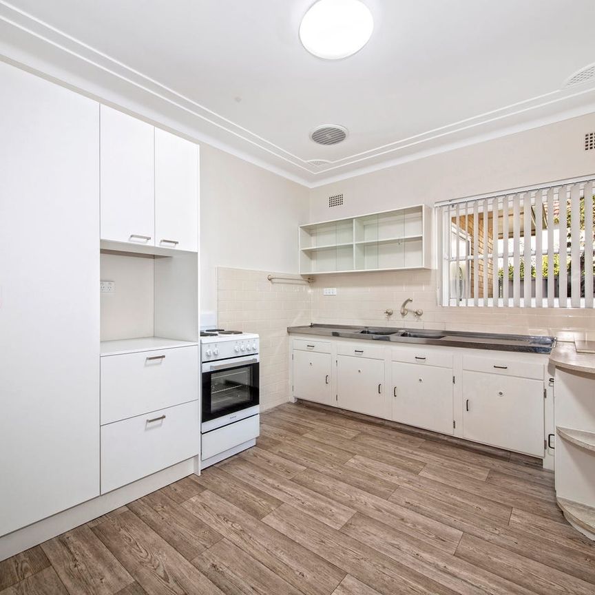 Two for the price of one - Photo 1