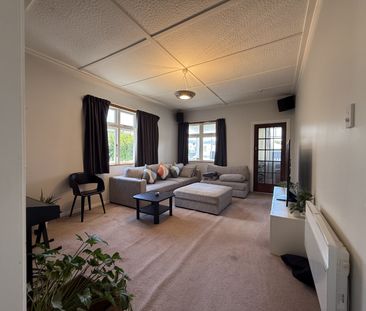 3 Bedroom Family Home in Trentham - Photo 3