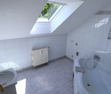 Stadtrand-Lage im Grünen: nette 2 Zimmer Wohnung mit Terrasse + Gar... - Photo 4