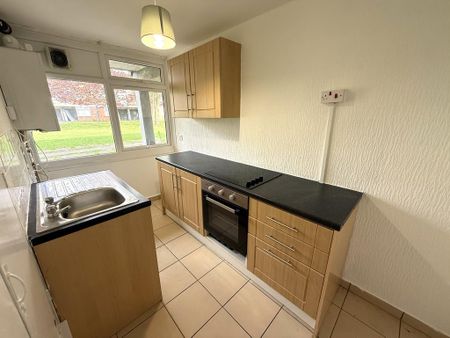 Studio to rent - Photo 4