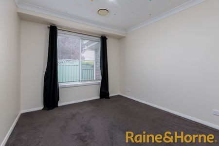 Family Home in Keswick - Photo 4