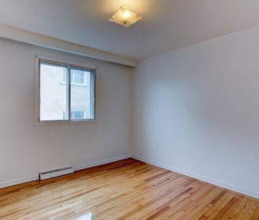 Appartement à louer - Laval (Chomedey) (Autres) - Photo 1