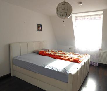 N-Lichtenhof: Schöne 4-Zi-Whg (4.OG o Lift), EBK, Bad-WC getrennt - Foto 4