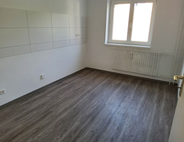 Niedliche 3-Zimmer-Wohnung mit Dusche // 1.OG Wohnung 2 - Foto 1