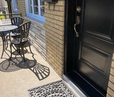 CHATEAUGUAY 5 1/2 HAUT DUPLEX BIEN SITUEE, PLANCHERS BOIS FRANC. 51... - Photo 2