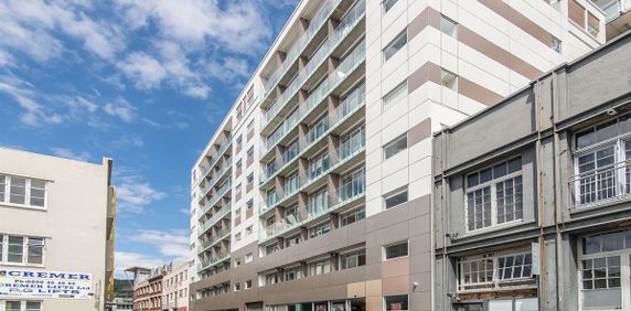 2 Bedroom Te Aro - Photo 2