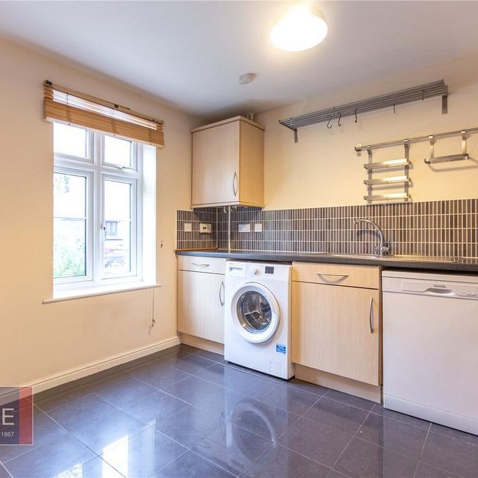 3 bedroom semi-detached house to rent - Photo 1
