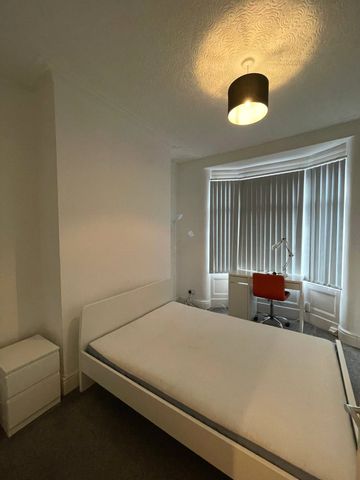 3 Bedroom House - Photo 2