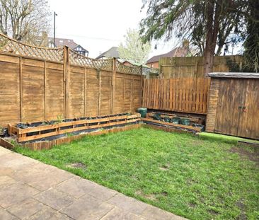 Avenue Road, London - Photo 1