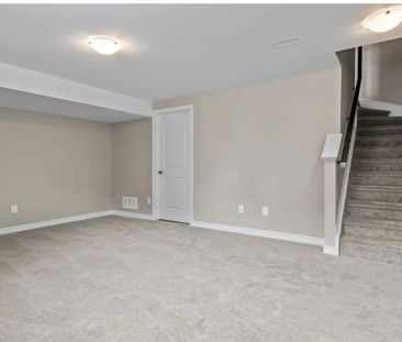 For Lease - 32 Atop Lane, Blossom Park - Airport and Area, Ontario - Photo 6