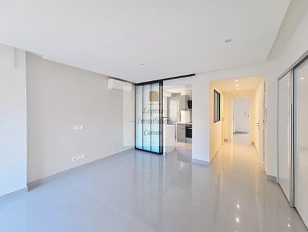 Location Appartement 2 pièces 51m² CANNES 06400 - Photo 2