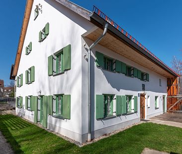 Bauernhaus mit industrial Touch: Einzigartige, familiengerechte Haushälfte - Foto 1