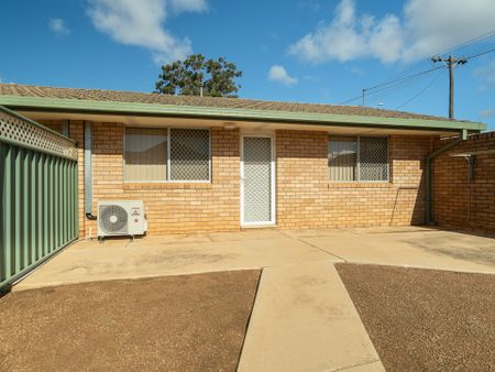 Charming 2-Bedroom Home in Narromine – Perfect for Downsizing! - Photo 3