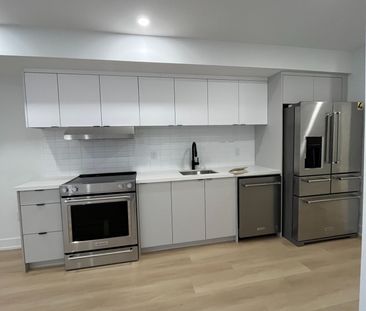 For Lease - 1039 Caven Street Unit# Bsmt, Mississauga, Ontario - Photo 3