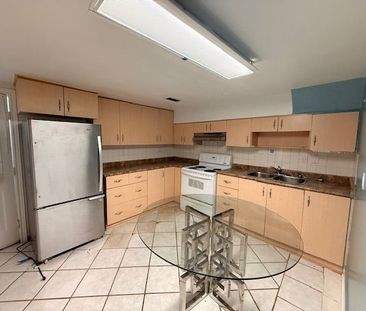For Lease - 33 Lappin Avenue Unit# Bsmt, Toronto, Ontario - Photo 6