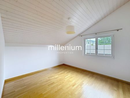 Charming semi-detached house with garden - Photo 2