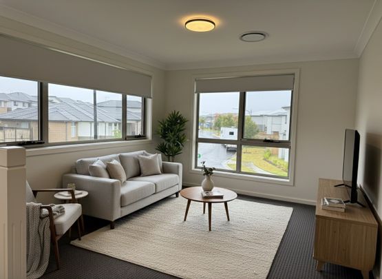 8 Saltbush Way, Gables NSW 2765 - House For Rent | Domain - Photo 1